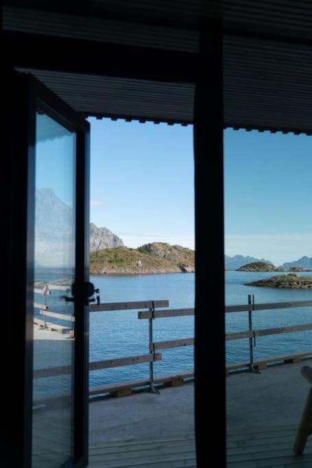 Seafront Apartment Henningsvaer Exterior photo