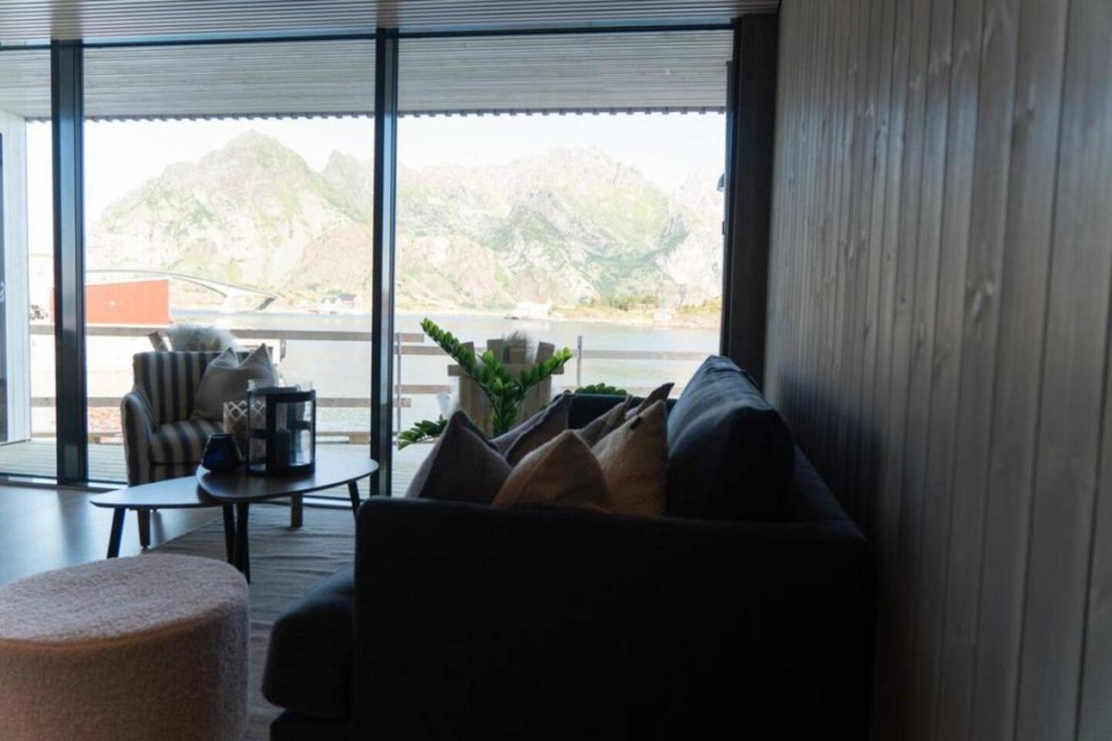 Seafront Apartment Henningsvaer Exterior photo